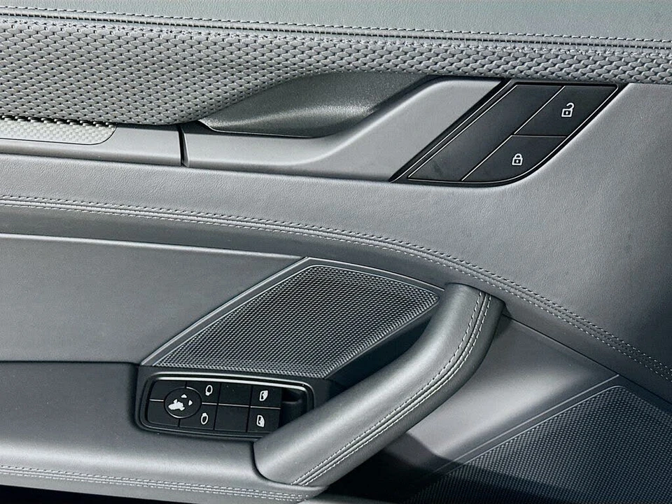 2026 Porsche 992 GT3 - Image 19 of 31