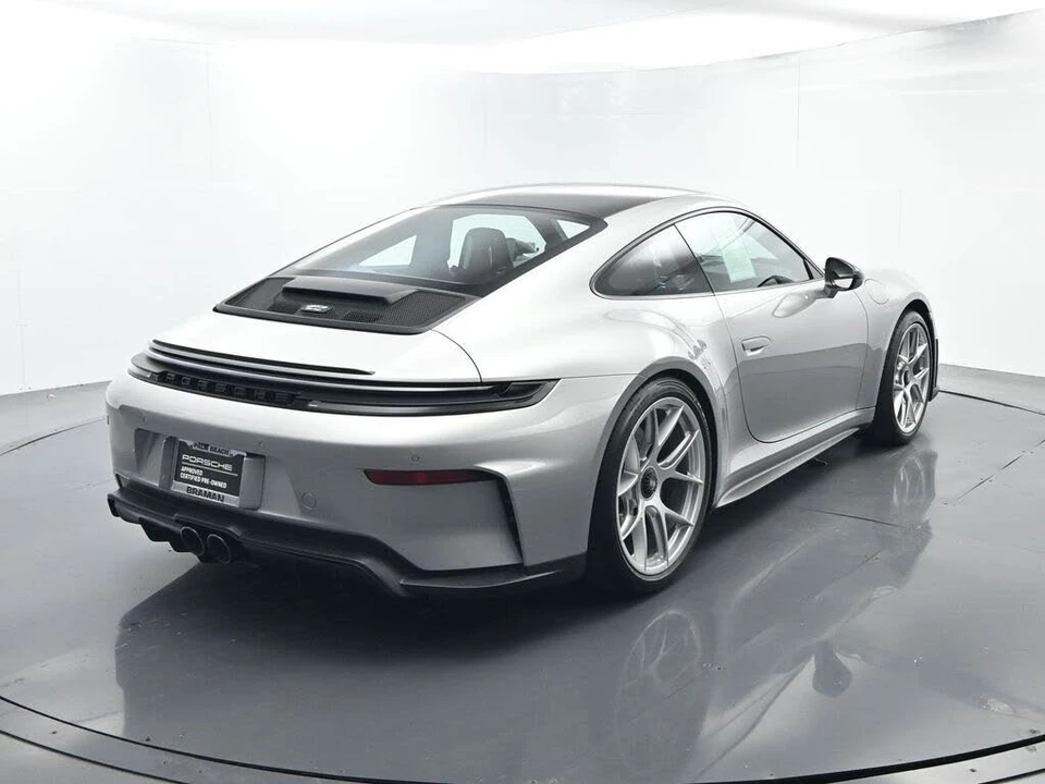 2026 Porsche 992 GT3 - Image 14 of 31