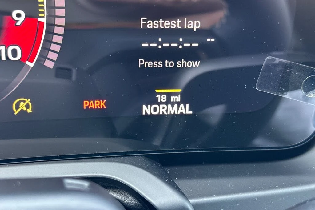 2026 Porsche 992 GT3 - Image 25 of 28