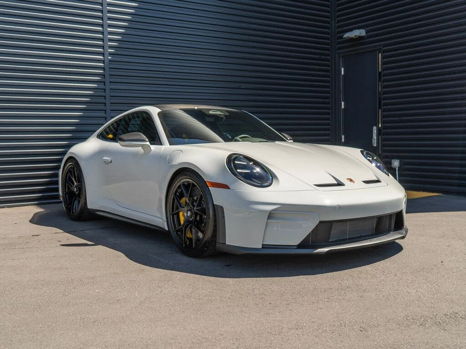 2026 Porsche 992 GT3 - Image 7 of 31