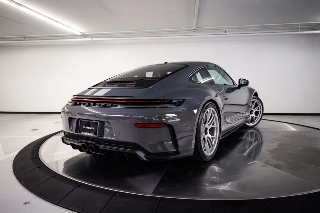 2026 Porsche 992 GT3 - Image 7 of 29