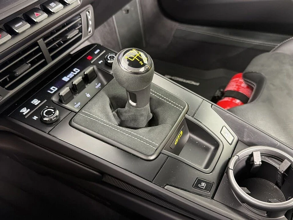 2026 Porsche 992 GT3 - Image 19 of 27