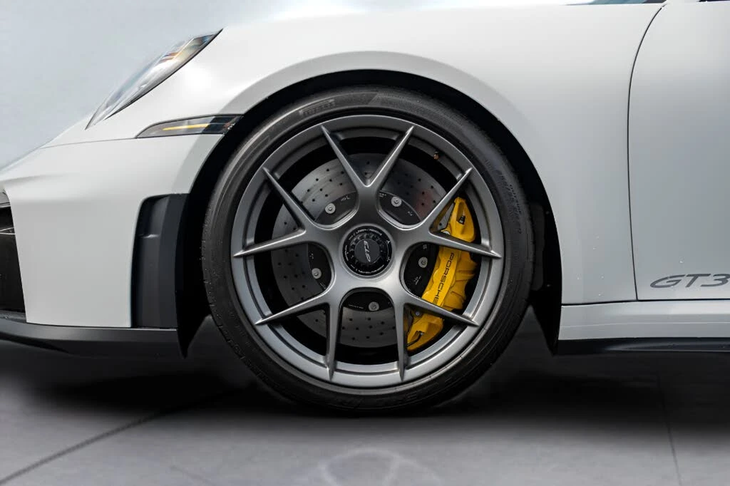 2026 Porsche 992 GT3 - Image 22 of 31
