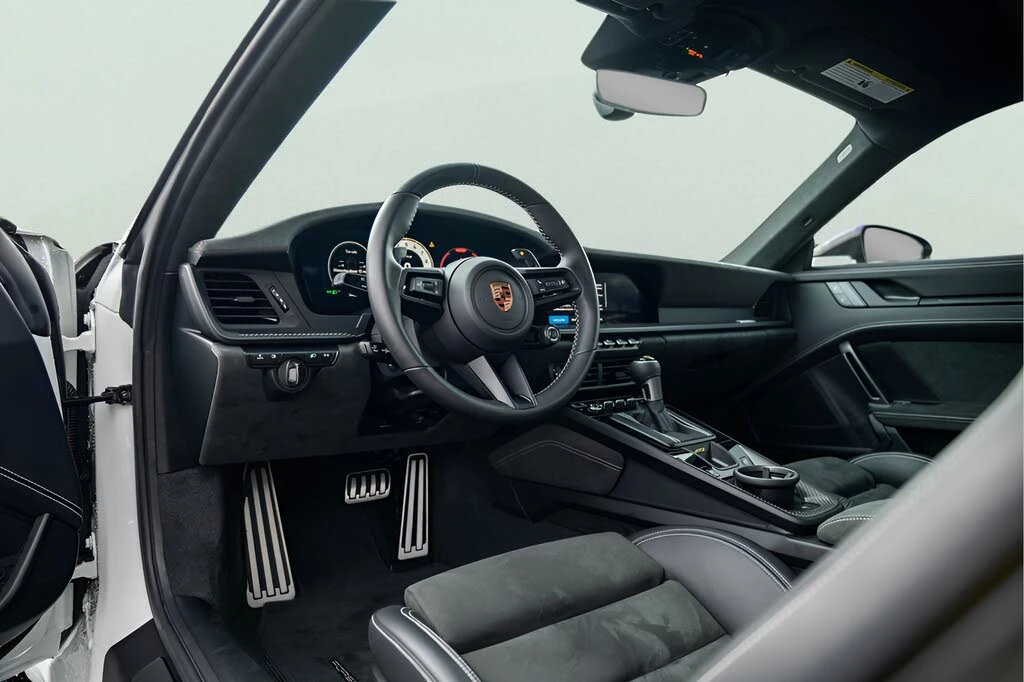 2026 Porsche 992 GT3 - Image 26 of 31