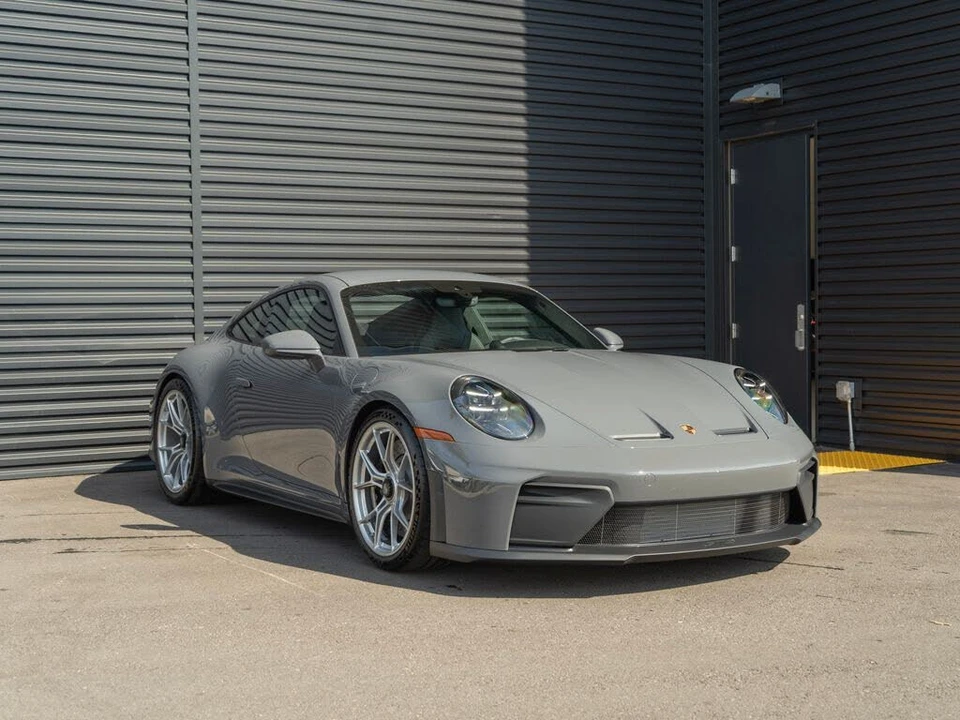 2026 Porsche 992 GT3 - Image 7 of 31