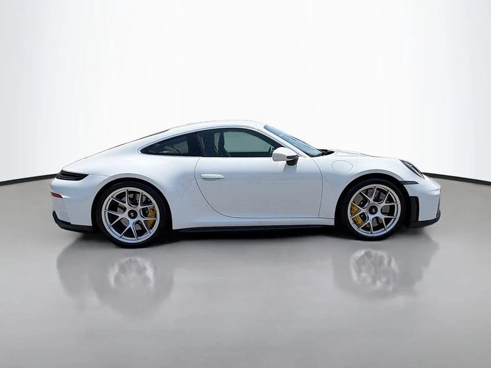 2026 Porsche 992 GT3 - Image 8 of 31