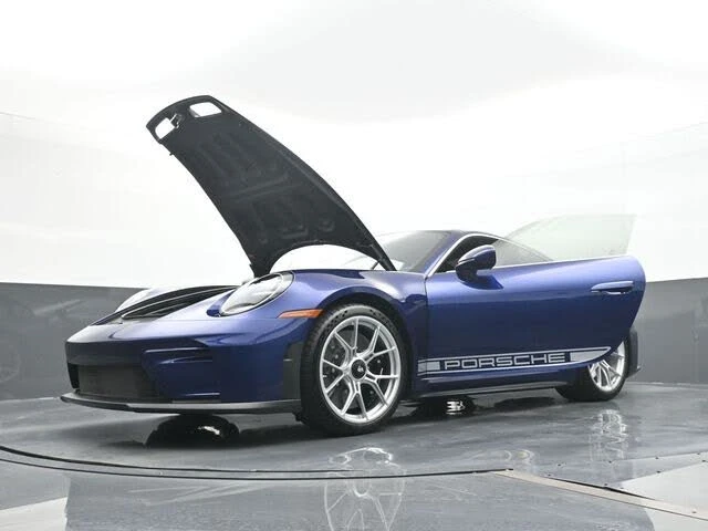 2026 Porsche 992 GT3 - Image 27 of 30