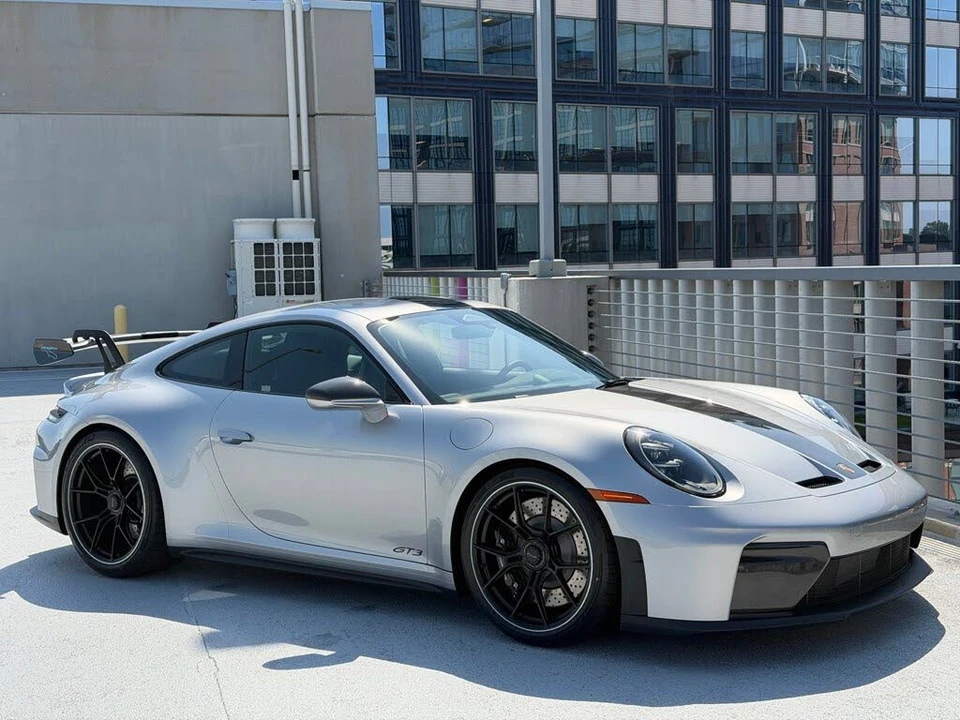 2026 Porsche 992 GT3 - Image 7 of 28