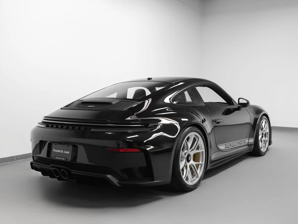 2026 Porsche 992 GT3 - Image 12 of 31