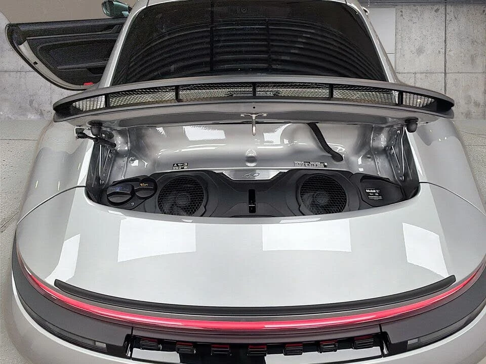 2026 Porsche 992 GT3 - Image 26 of 31