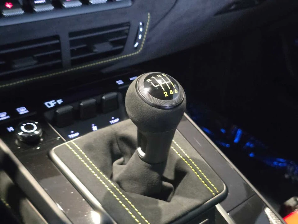 2026 Porsche 992 GT3 - Image 26 of 30