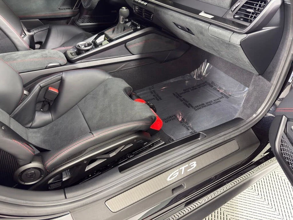 2026 Porsche 992 GT3 - Image 18 of 27