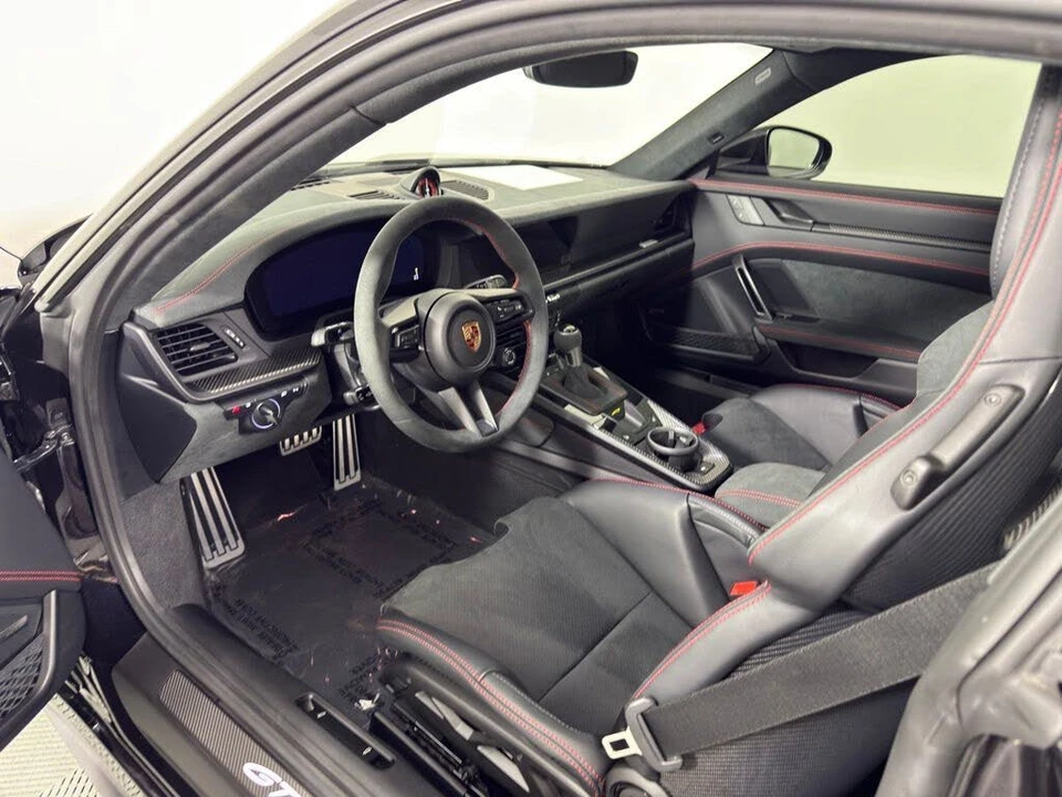 2026 Porsche 992 GT3 - Image 4 of 27