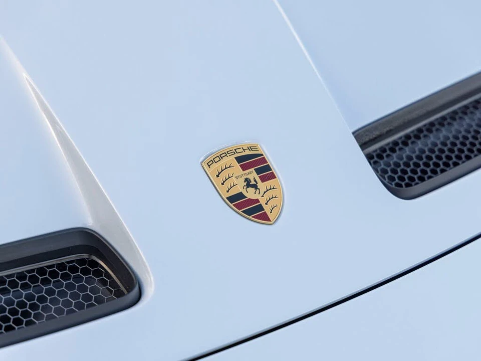 2026 Porsche 992 GT3 - Image 15 of 31