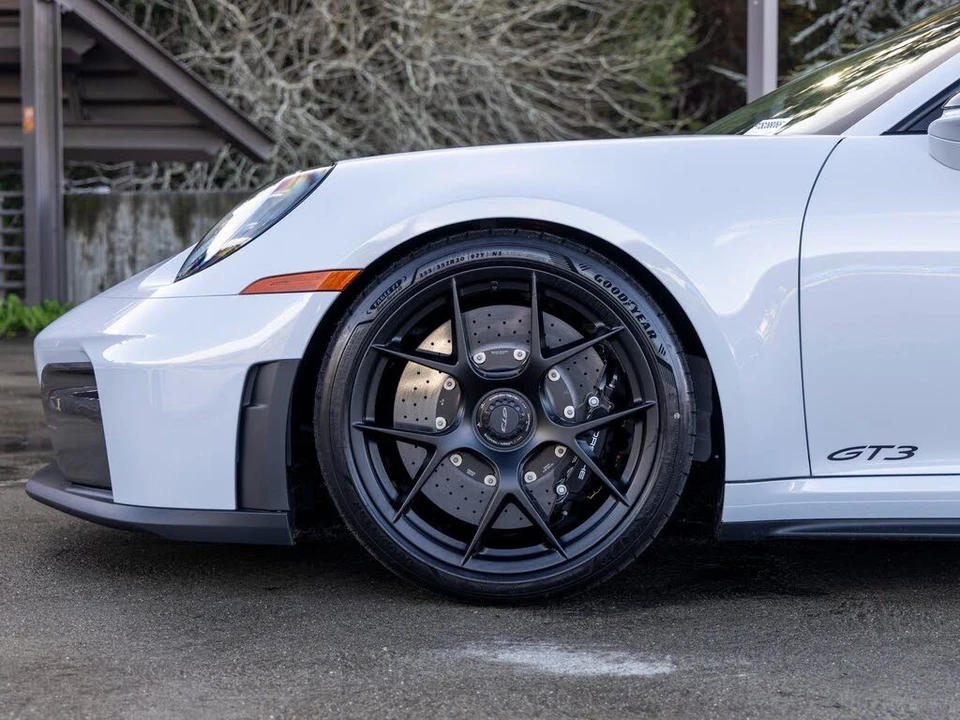 2026 Porsche 992 GT3 - Image 13 of 31