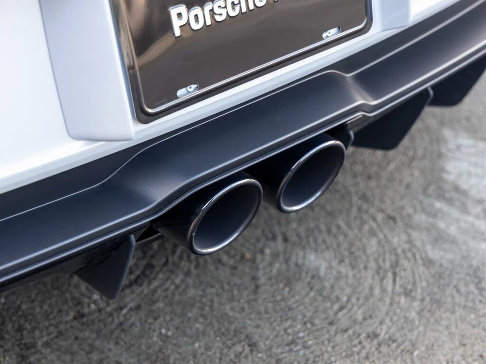 2026 Porsche 992 GT3 - Image 25 of 31