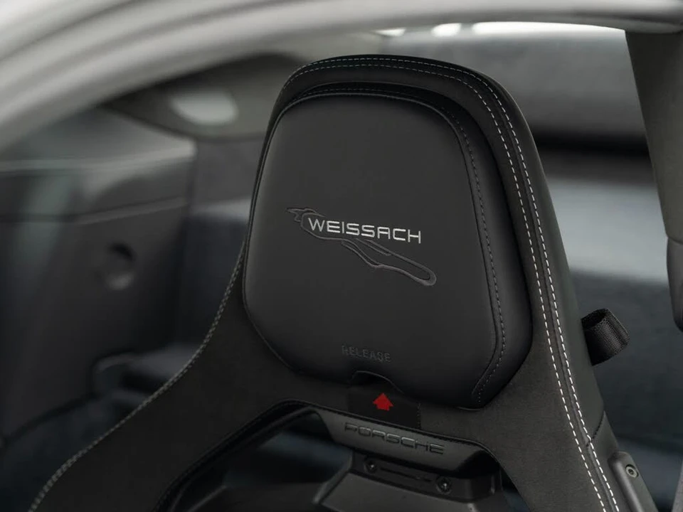 2026 Porsche 992 GT3 - Image 19 of 31