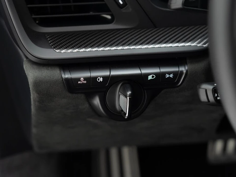 2026 Porsche 992 GT3 - Image 29 of 31
