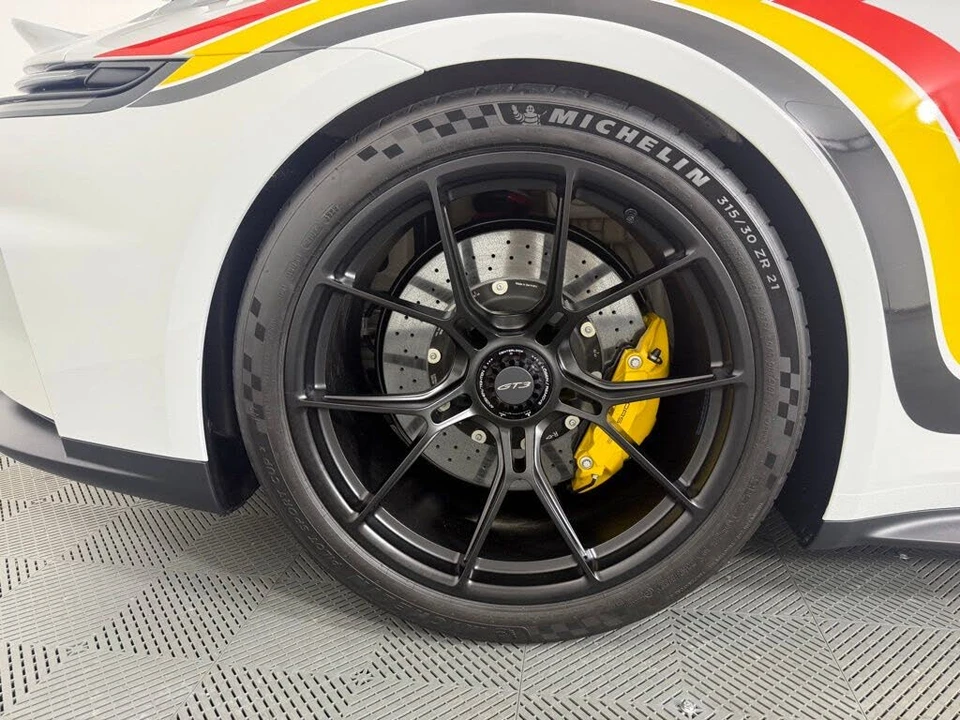 2026 Porsche 992 GT3 - Image 13 of 27
