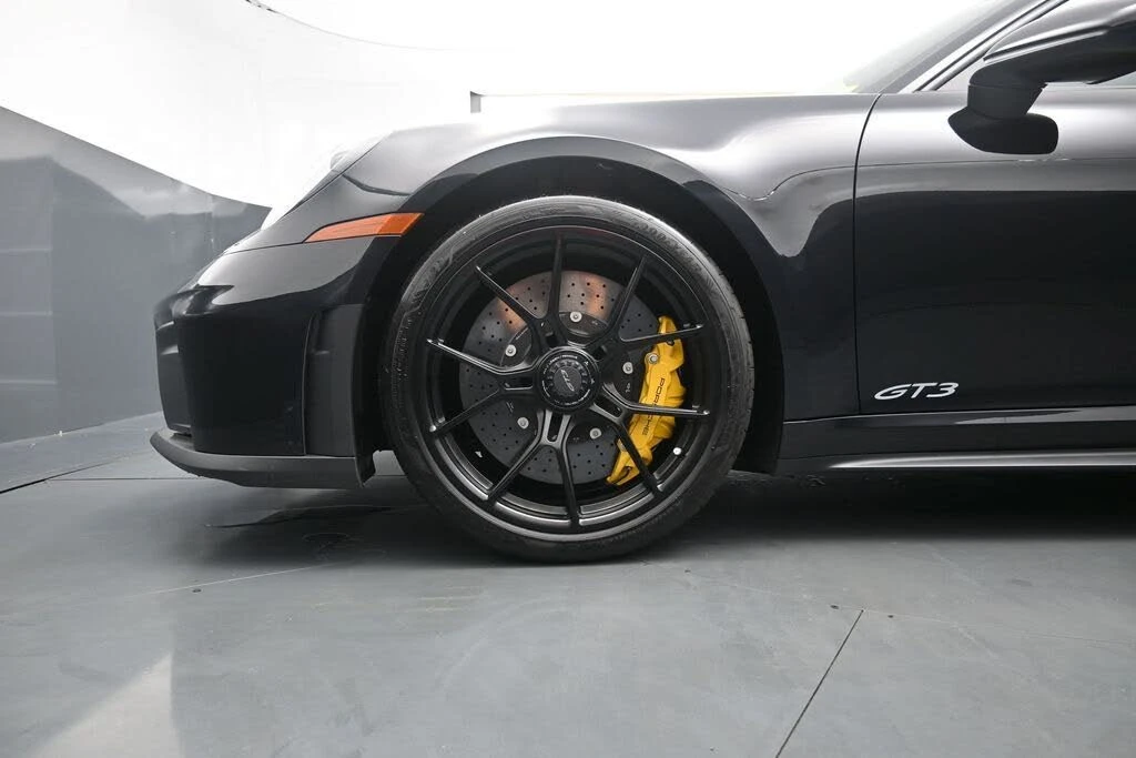 2026 Porsche 992 GT3 - Image 7 of 31