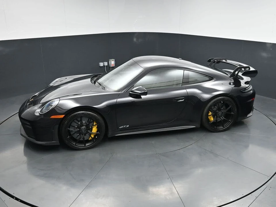 2026 Porsche 992 GT3 - Image 18 of 31
