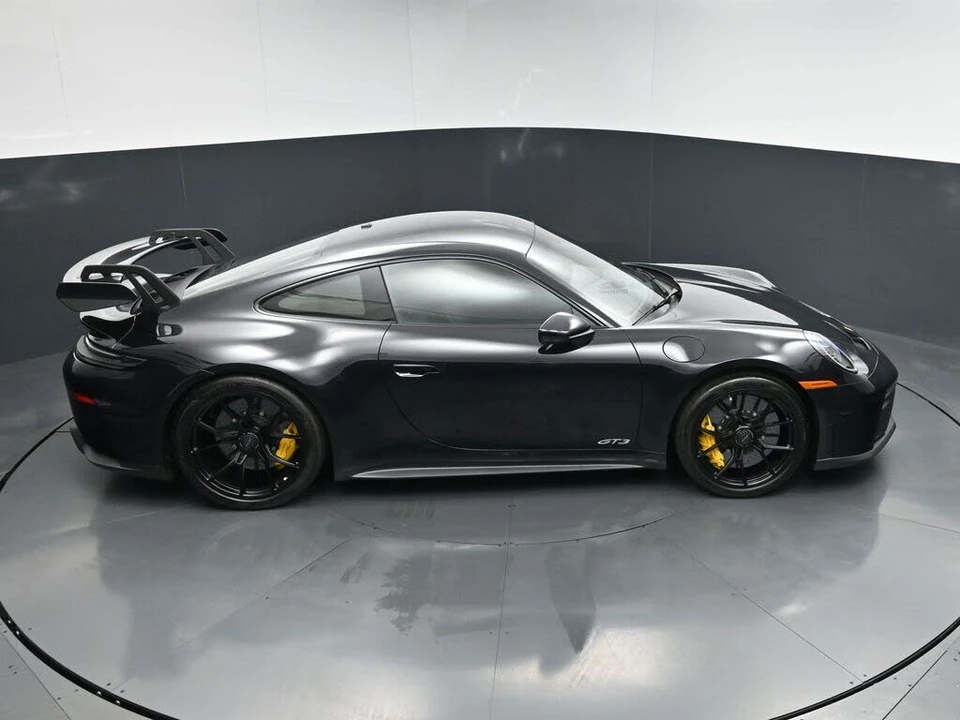 2026 Porsche 992 GT3 - Image 22 of 31