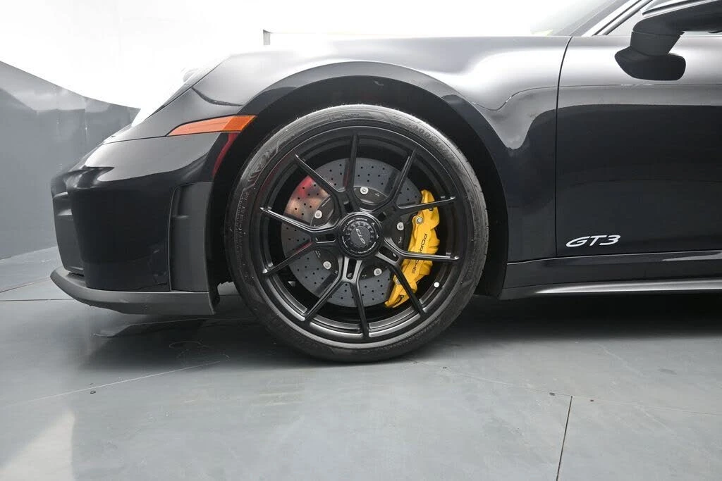 2026 Porsche 992 GT3 - Image 4 of 31