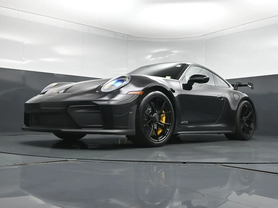 2026 Porsche 992 GT3 - Image 25 of 31