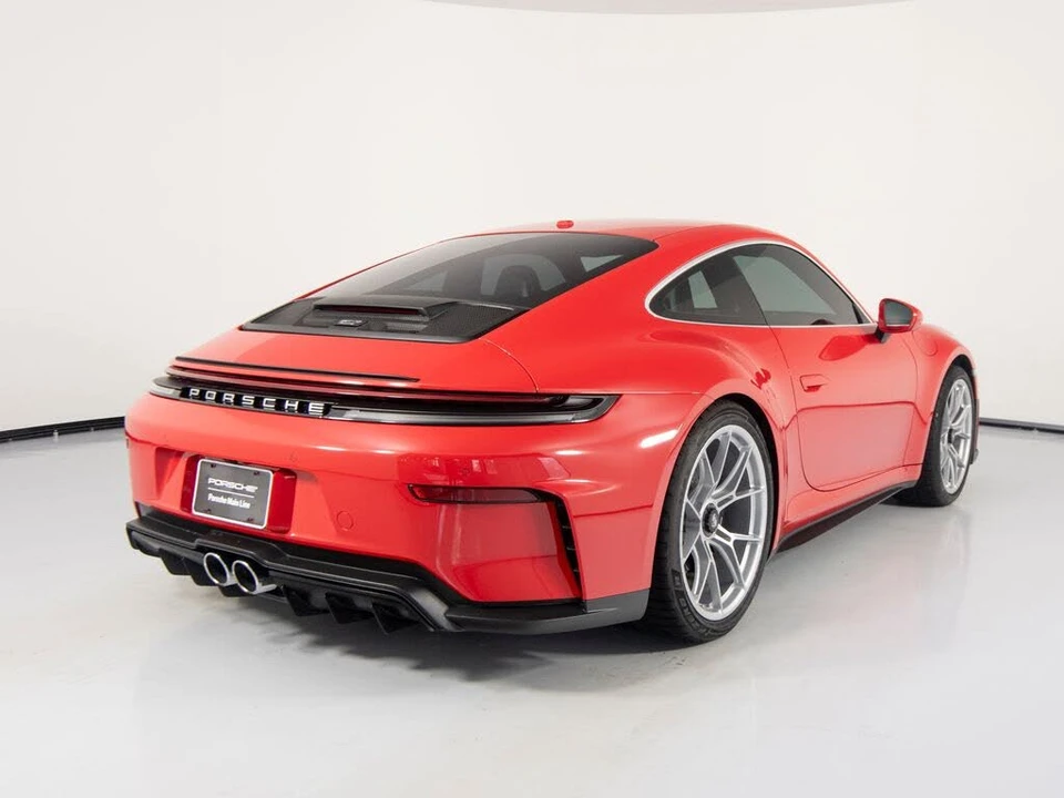 2026 Porsche 992 GT3 - Image 11 of 31