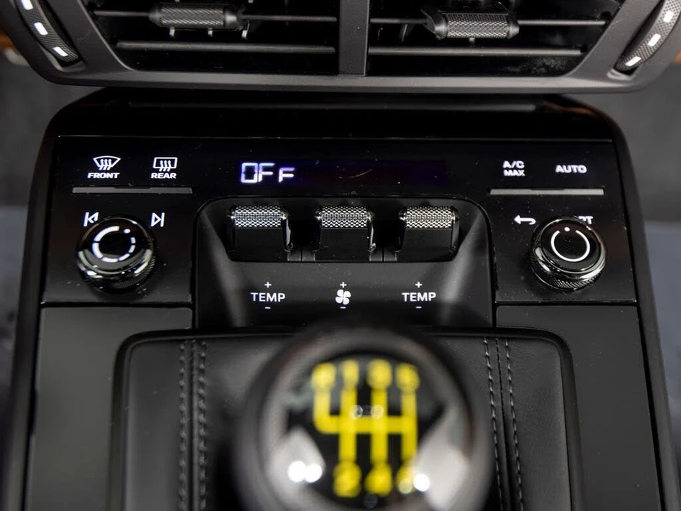 2026 Porsche 992 GT3 - Image 27 of 31