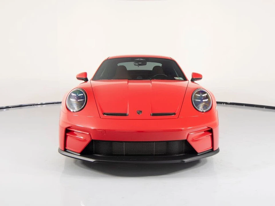 2026 Porsche 992 GT3 - Image 14 of 31