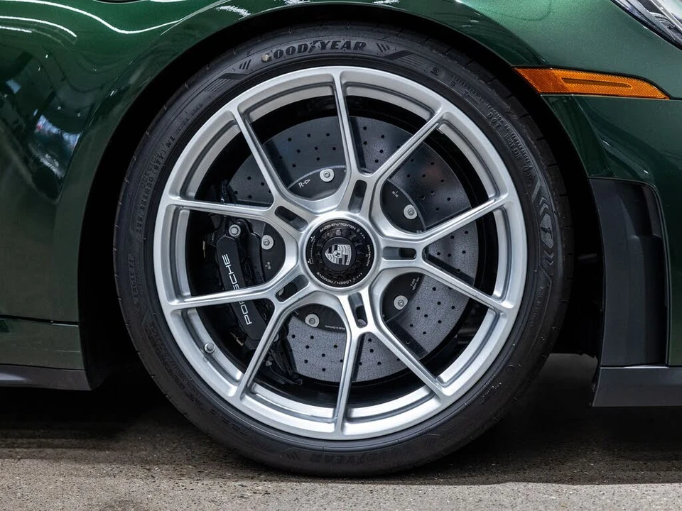 2026 Porsche 992 GT3 - Image 17 of 31