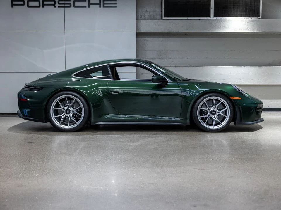 2026 Porsche 992 GT3 - Image 16 of 31