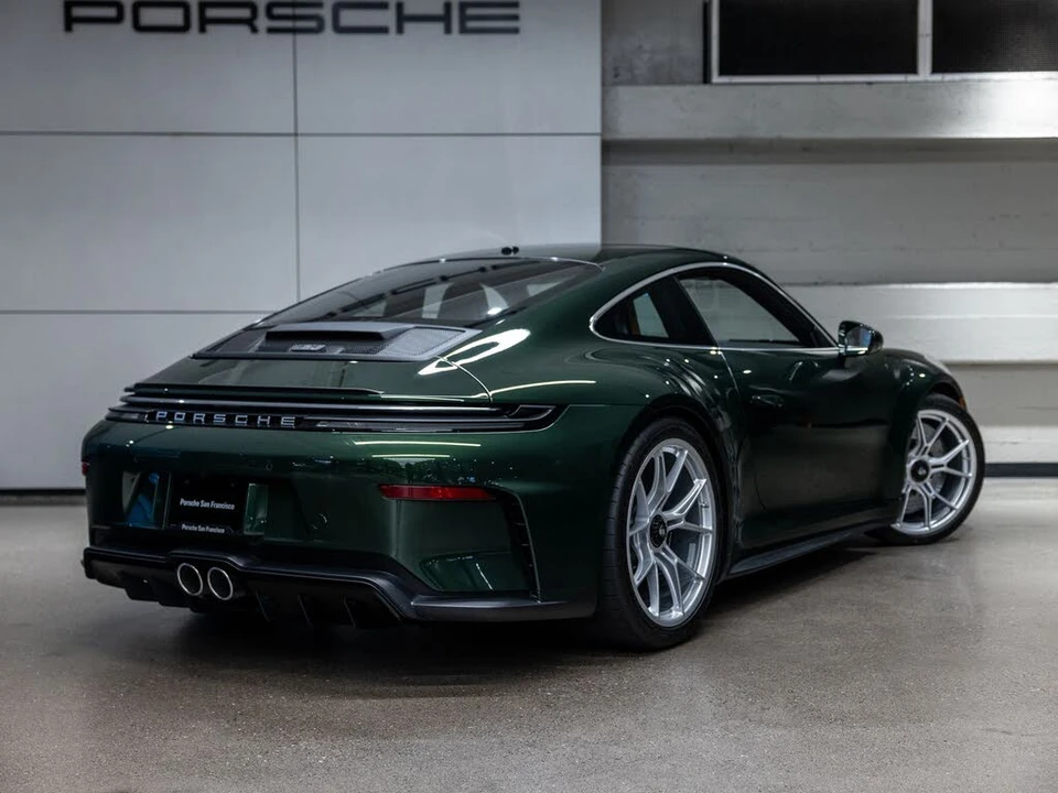 2026 Porsche 992 GT3 - Image 24 of 31