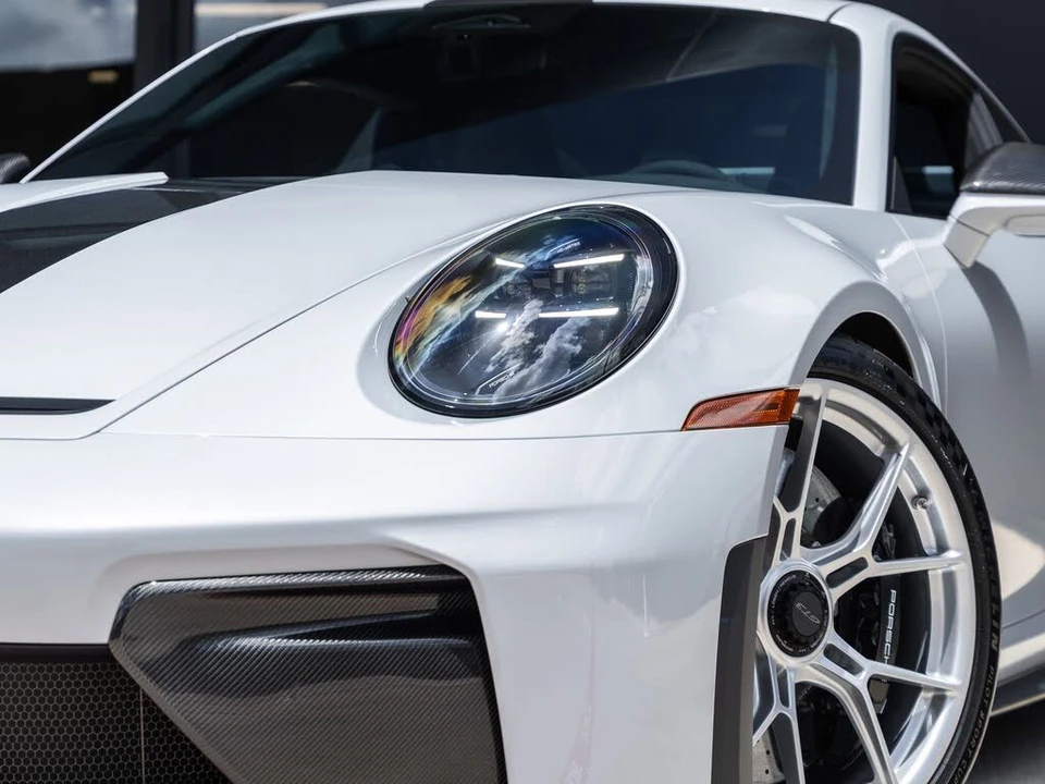 2026 Porsche 992 GT3 - Image 25 of 31