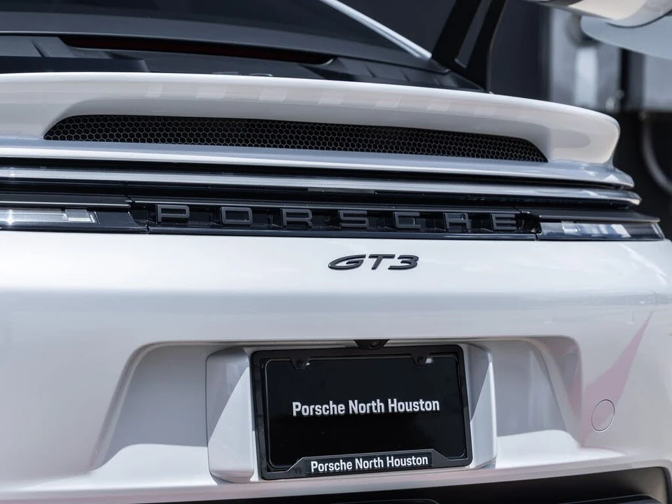 2026 Porsche 992 GT3 - Image 16 of 31