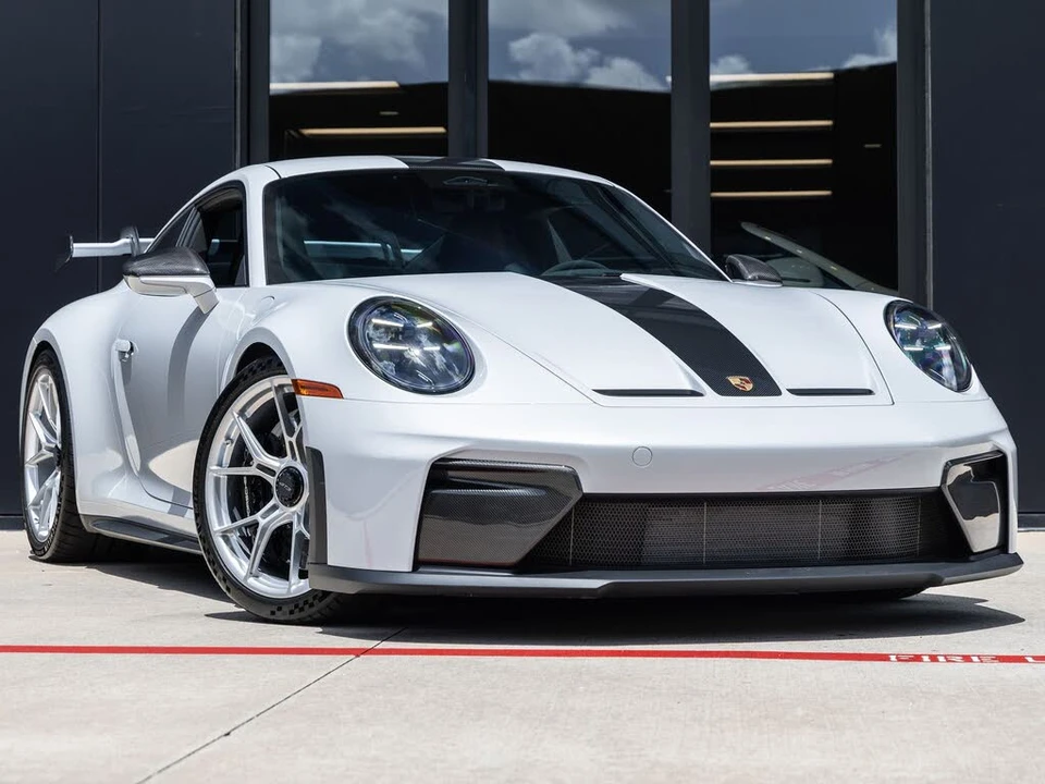 2026 Porsche 992 GT3 - Image 6 of 31