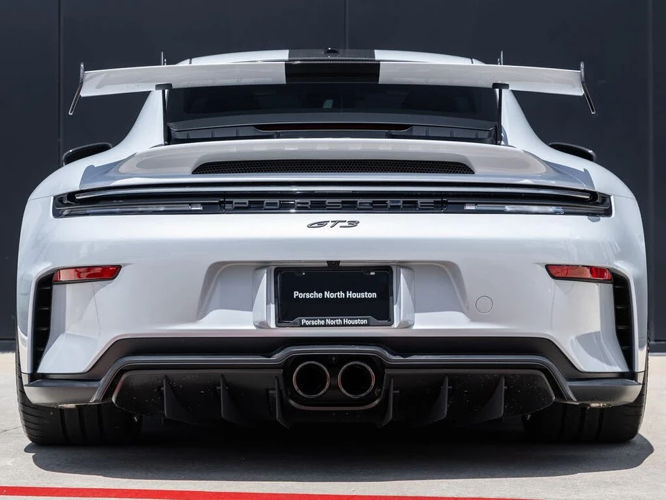 2026 Porsche 992 GT3 - Image 12 of 31