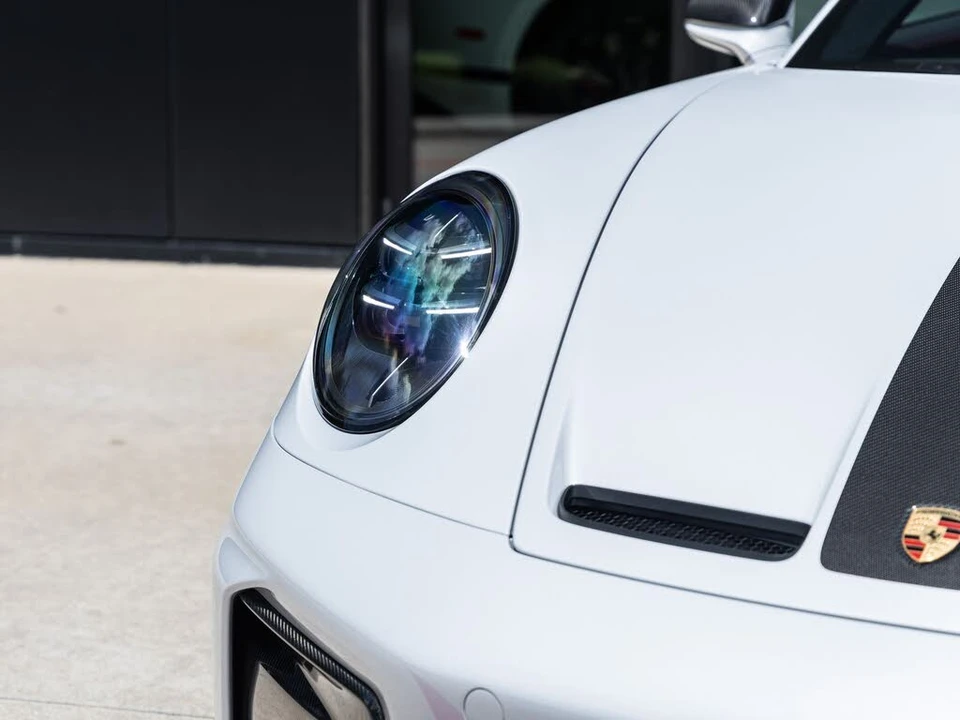 2026 Porsche 992 GT3 - Image 27 of 31