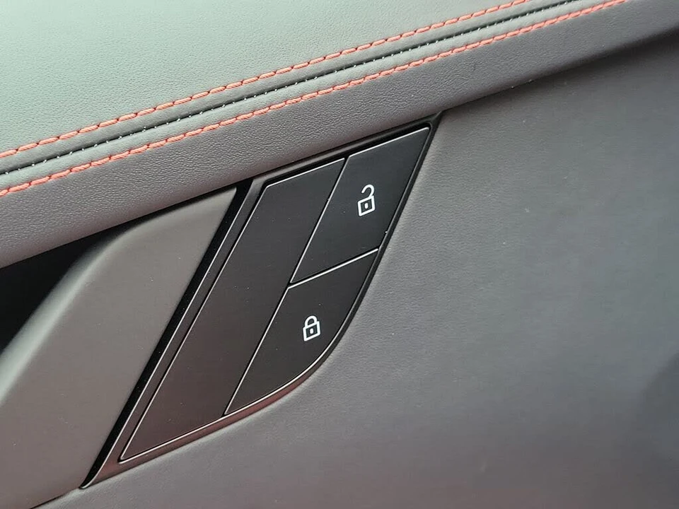 2026 Porsche 992 GT3 - Image 24 of 31