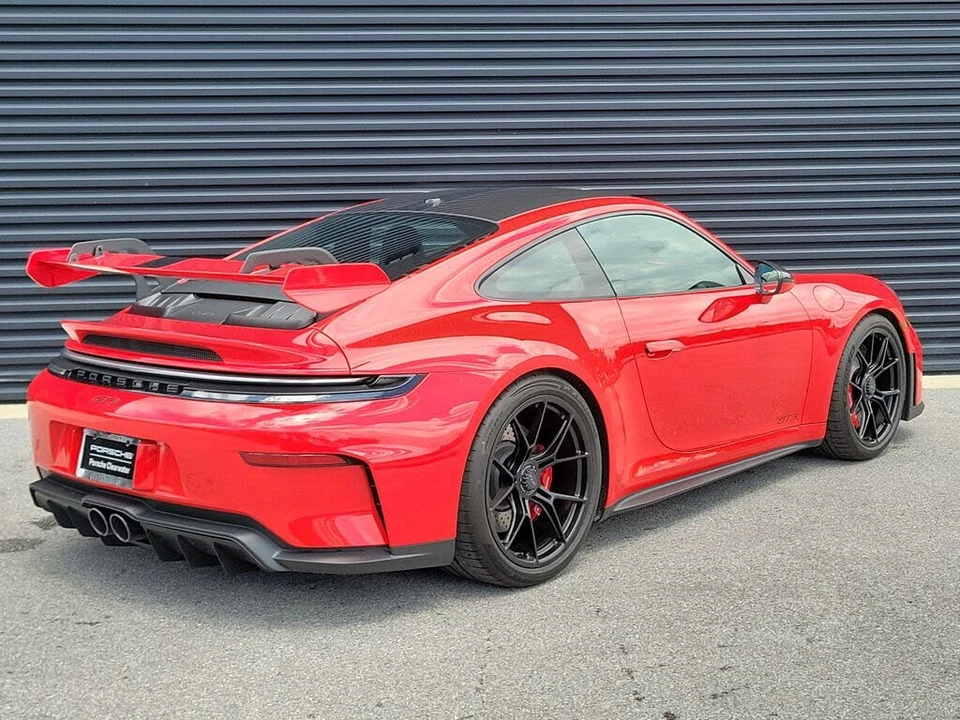 2026 Porsche 992 GT3 - Image 7 of 31