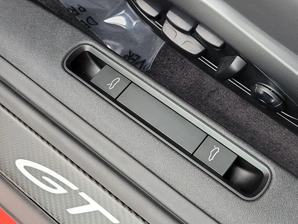 2026 Porsche 992 GT3 - Image 27 of 31