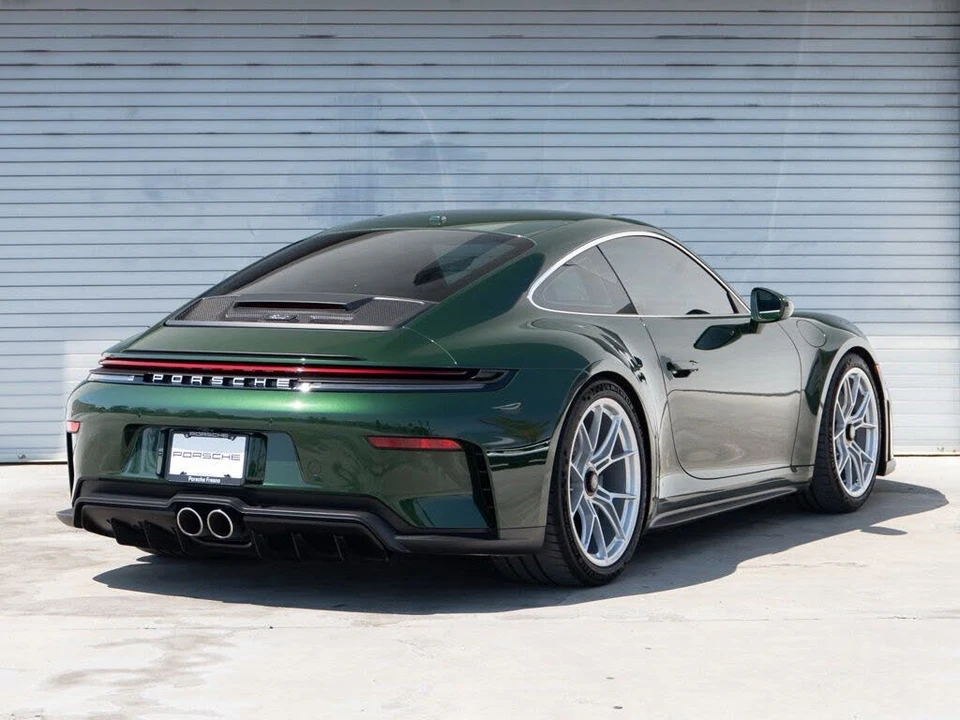 2026 Porsche 992 GT3 - Image 7 of 30
