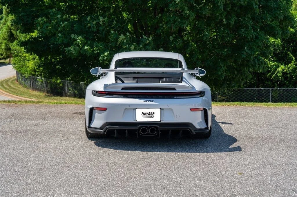 2026 Porsche 992 GT3 - Image 7 of 31