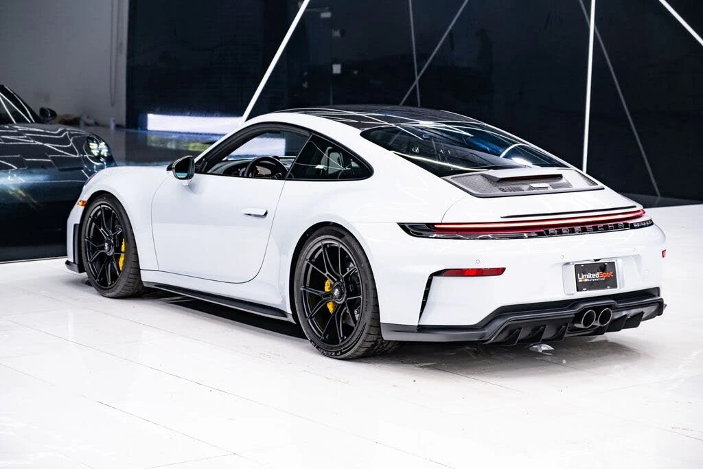 2026 Porsche 992 GT3 - Image 27 of 31