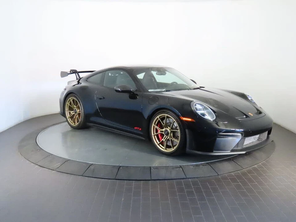 2026 Porsche 992 GT3 - Image 9 of 31