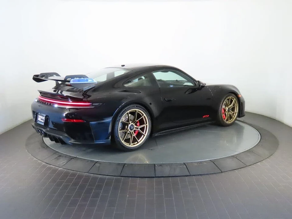 2026 Porsche 992 GT3 - Image 7 of 31