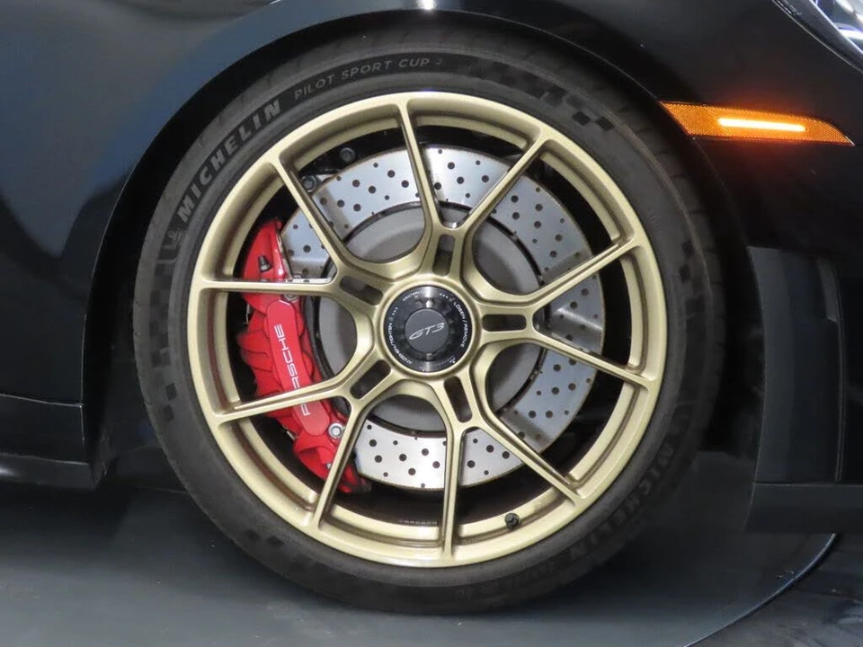 2026 Porsche 992 GT3 - Image 11 of 31