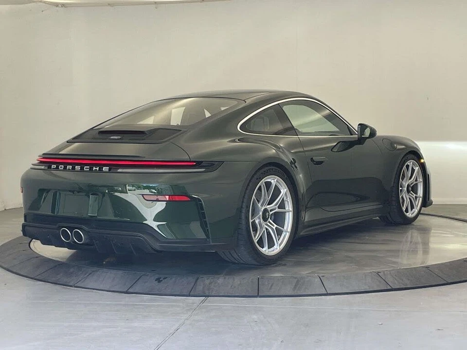 2026 Porsche 992 GT3 - Image 7 of 31