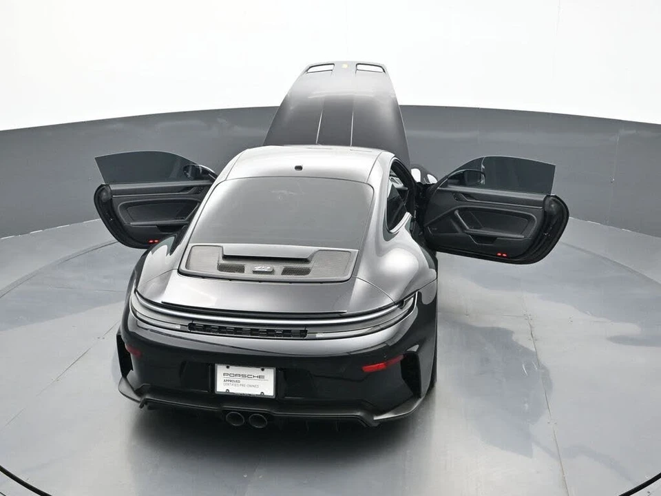 2026 Porsche 992 GT3 - Image 19 of 25